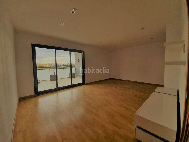 Foto 057b5f77-122b-4a48-b76a-9b55f5224529. Lloguer àtic amb calefacció piscina a Casas Verdes Paterna