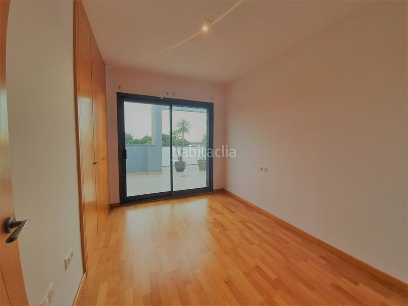 Foto 102ae1f3-8e60-4aab-a20b-14f45fcf31ab. Lloguer àtic amb calefacció piscina a Casas Verdes Paterna