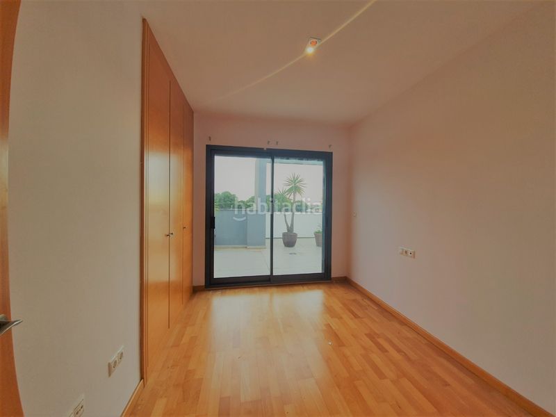 Foto bacb11ef-49cc-4666-9944-baa4eaffa926. Lloguer àtic amb calefacció piscina a Casas Verdes Paterna