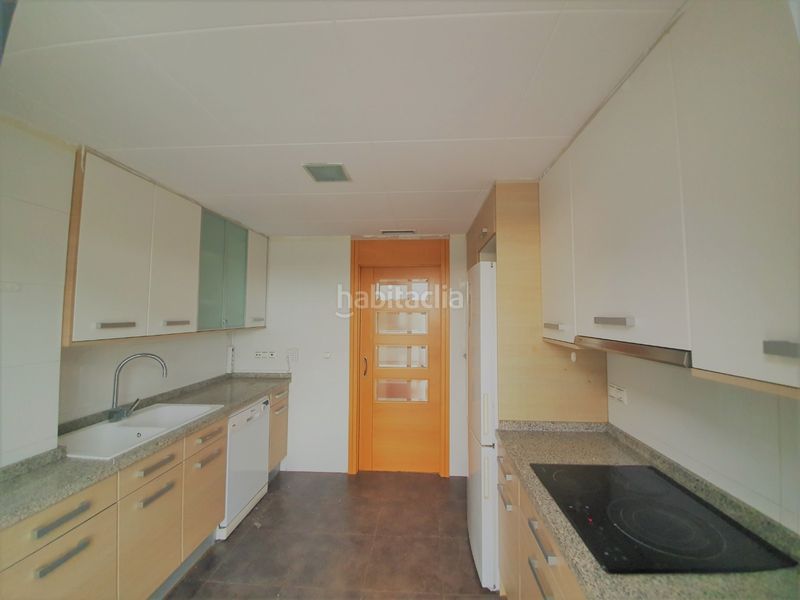 Foto ecbd741f-6ddc-4495-9c86-48f24cba25ac. Lloguer àtic amb calefacció piscina a Casas Verdes Paterna