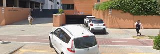 Alquiler Parking coche en Sant Lloren� - Zona Alfahuir. Area servicios inmobiliarios alquila:
