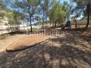 Foto c12ee125-4e3e-470c-9b3f-d9734f15faa1. Rent flat with parking pool in Rocafort