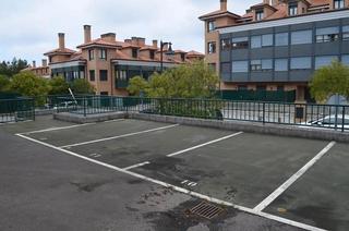 Posto auto in Llanes Pueblo. Plazas exteriores en llanes pueblo