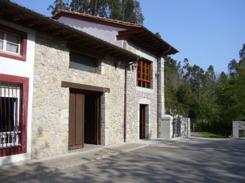 Foto a573f40a-66e7-45b4-a5cf-e5de7f6ecf21. Casa a Pría-Nueva-Hontoria-Naves Llanes