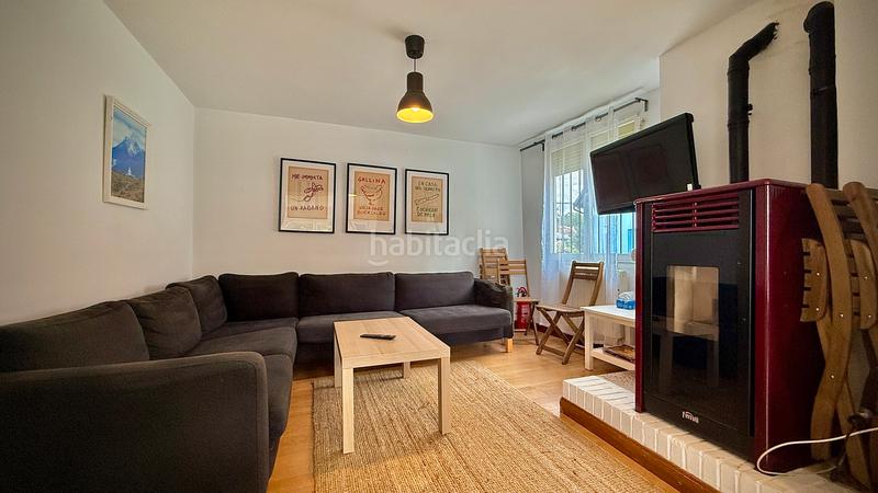 Foto e3d7d436-919c-43a8-b5e6-e0e8744e3511. Reihenhaus in la lugar portiella 12 in Llanes pueblo Llanes