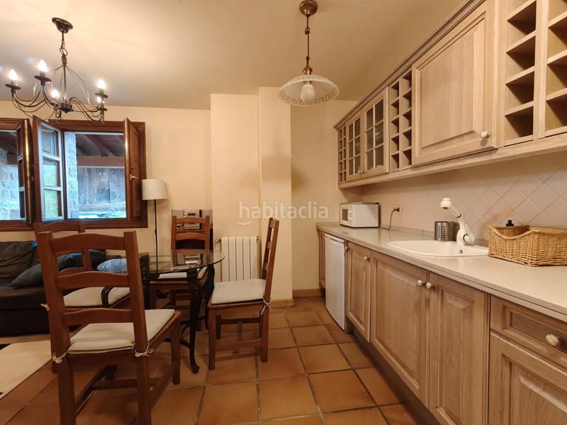 Foto 943e3fd0-1b75-439a-a0c8-0877f42173f7. Casa amb xemeneia calefacció a Quirós