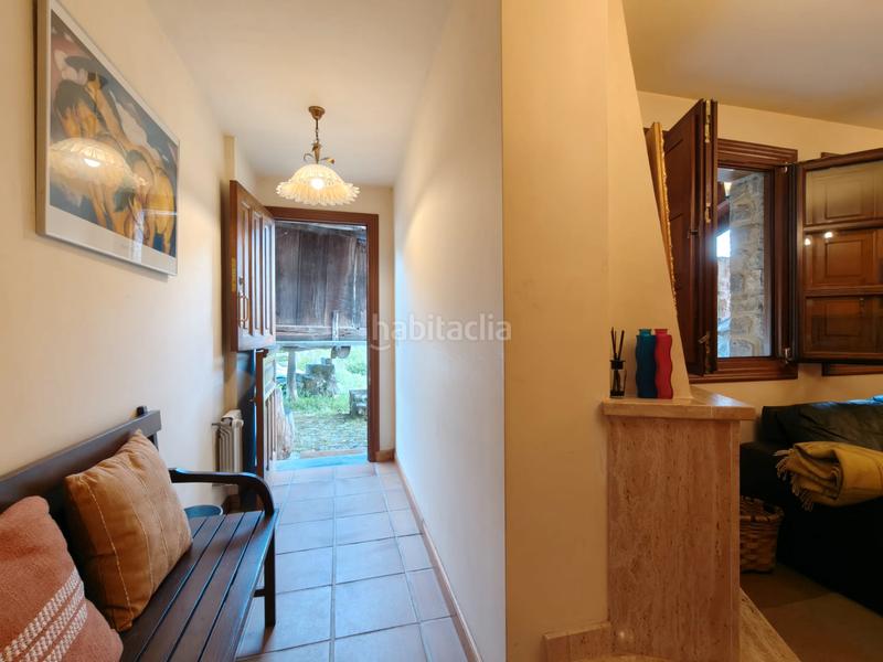 Foto ef478a74-1416-4691-b089-79d9b86dbfd4. Casa amb xemeneia calefacció a Quirós