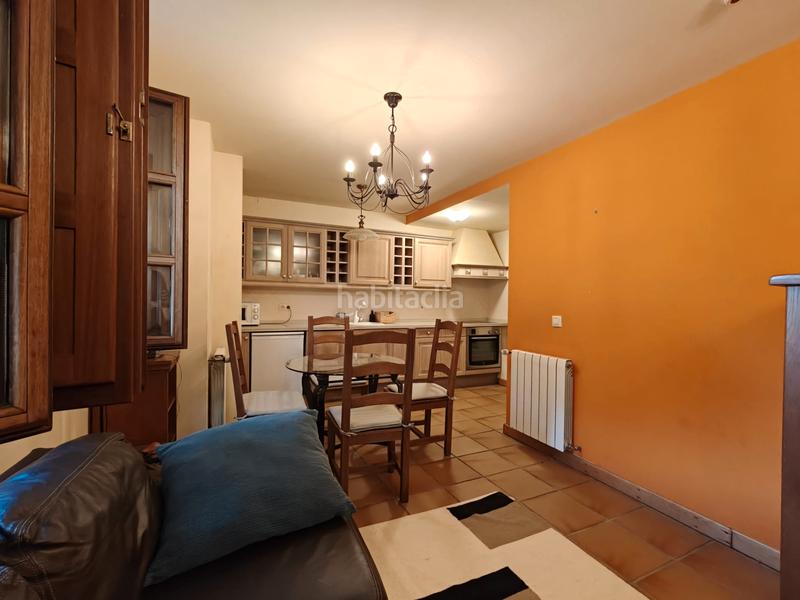 Foto 94439d57-a6d3-4448-b953-67d80135dfb8. Casa amb xemeneia calefacció a Quirós