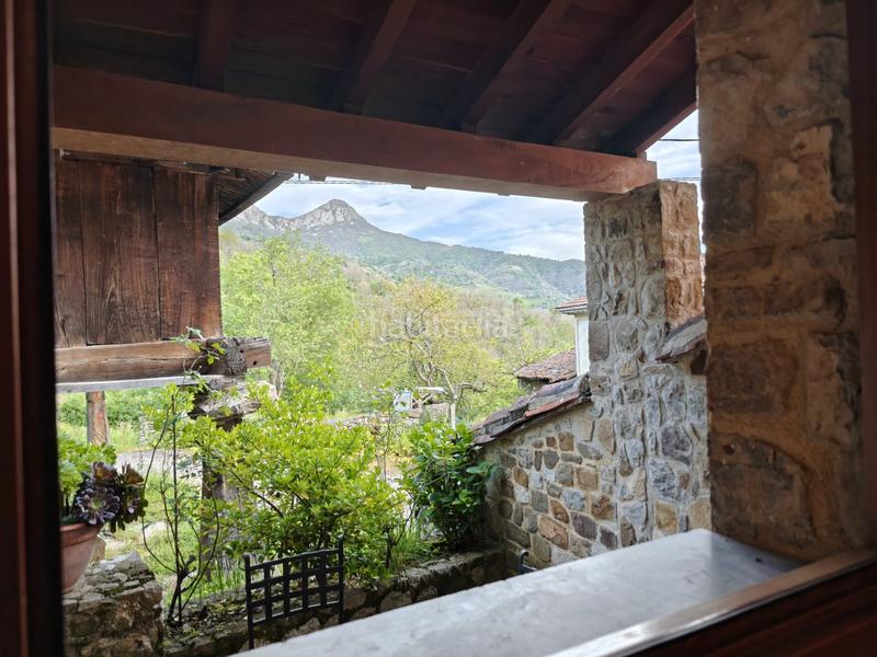 Foto b48af382-0357-44a7-954b-b9c3dd8acde6. Casa amb xemeneia calefacció a Quirós