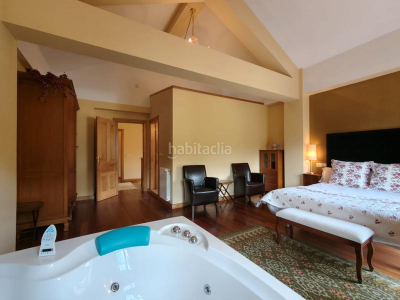 Foto 1e19016e-de5e-4fef-bd49-894e869f885c. Casa amb xemeneia calefacció a Quirós