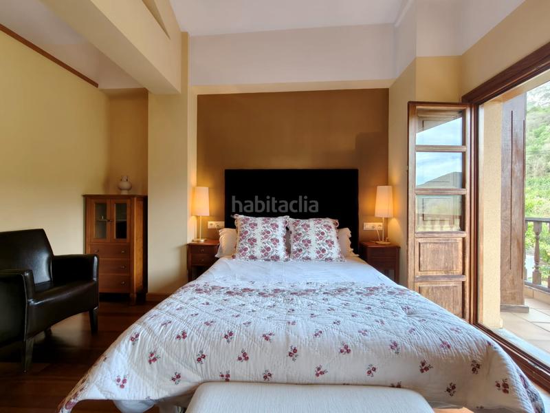 Foto 4fb45b09-8052-4cc0-b79e-16cc673b8a96. Casa amb xemeneia calefacció a Quirós