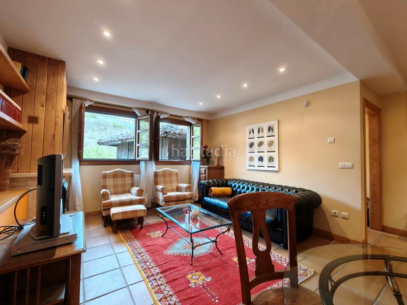 Foto 75bf8246-7cec-44ed-8328-0d53a6d6e12c. Casa amb xemeneia calefacció a Quirós