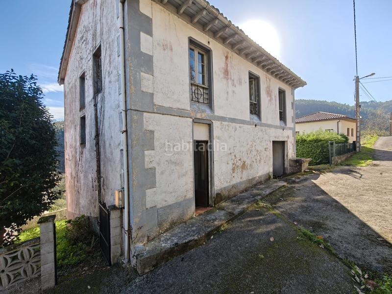 Foto f003fdb5-191b-4b66-8ceb-560b51004ba9. Casa in Salas