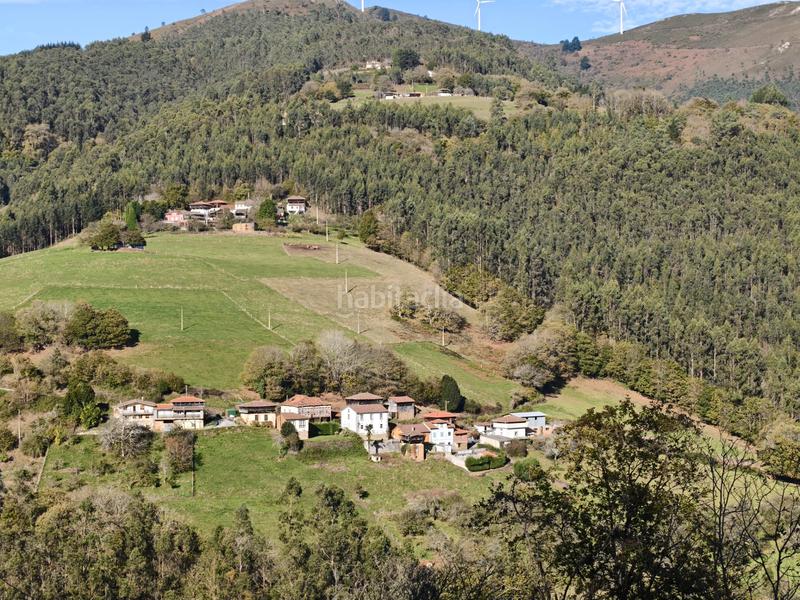 Foto f5a840e4-2c46-4aeb-a167-b123d2b25bf5. Casa in Salas