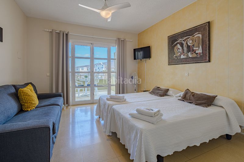 Foto f8788179-55d6-4c32-be65-46af449d1867. Estudi a calle antonio navarro 19 a Torviscas Bajo Adeje