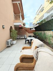 Miete Appartement in Calle marejada 121r. Alquiler 2 hab. en playa san juan