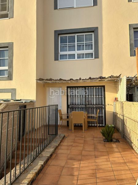 Foto b8553b5a-7466-4e6d-bb44-633aa6948b27. Casa adossada a calle la tosca 5 a Callao Salvaje - Playa Paraíso Adeje