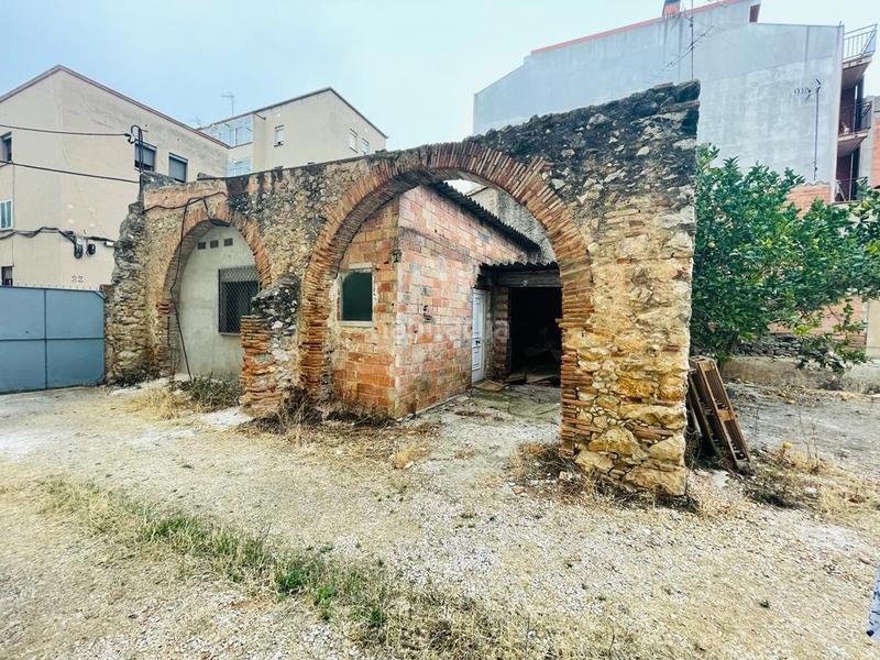 Foto 964541e7-fa1f-40e9-b9b9-8ed1d7373461. Fondo rustico in carrer de l'oliva in Creu de la Mà Figueres