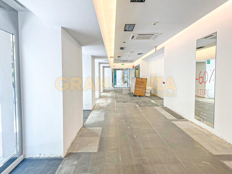 Foto 2c56ba8c-b8cc-4af6-add3-72e859c997ac. Alquiler local comercial en carrer joan maragall local comercial en alquiler zona centro en Figueres