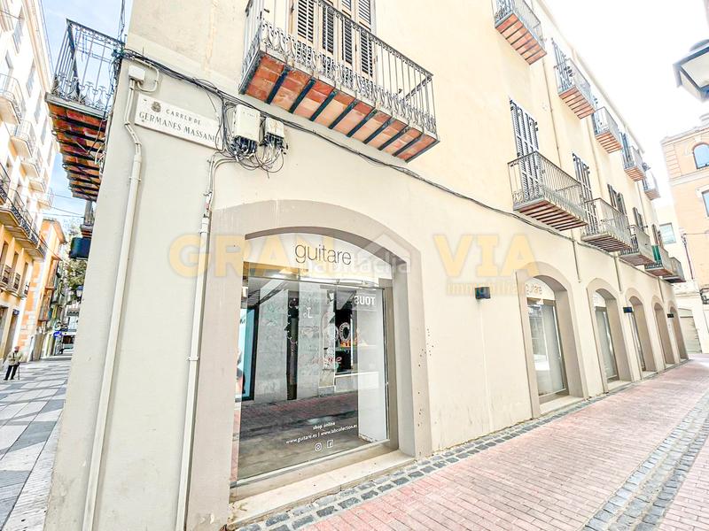 Foto f19074f3-7162-49bd-8d82-bd884eda8973. Lloguer local comercial a carrer joan maragall a Figueres