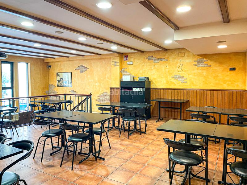 Foto 05f8e857-19eb-4927-bf11-d9a3d5893471. Lloguer local comercial a pujada del castell a Centre Figueres