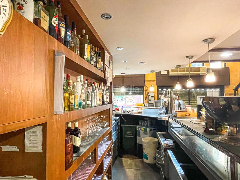 Foto 0031c5b0-a64b-4ffd-b3df-c6f32f113efa. Location local commercial dans pujada del castell dans Figueres