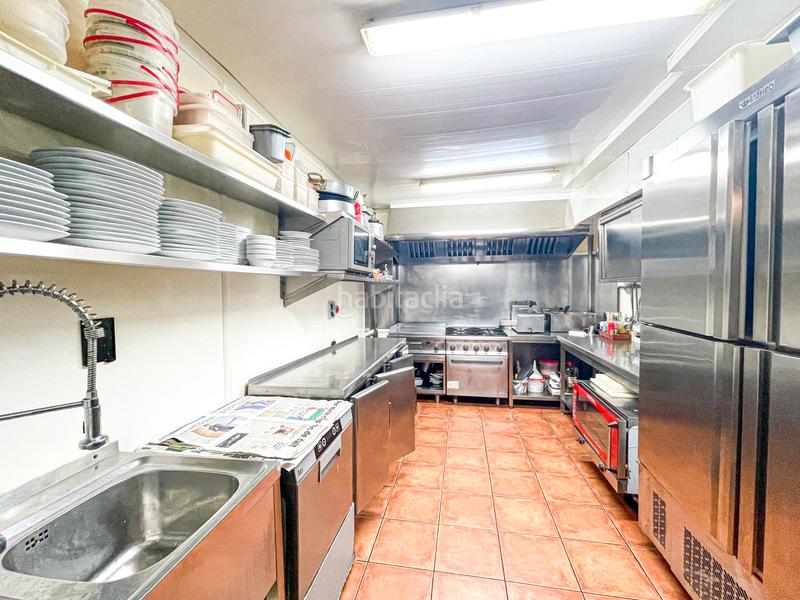 Foto 25b5b91f-5f72-4805-b6ff-eeb722e70847. Location local commercial dans pujada del castell dans Figueres