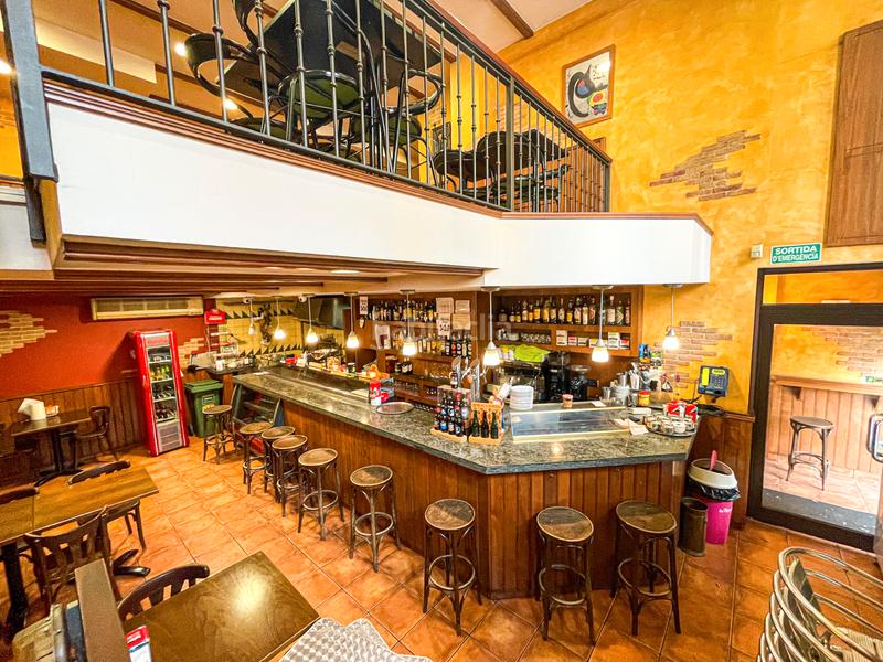 Foto 99a93217-07fb-4999-8ba5-9891f0b94d3b. Location local commercial dans pujada del castell dans Figueres