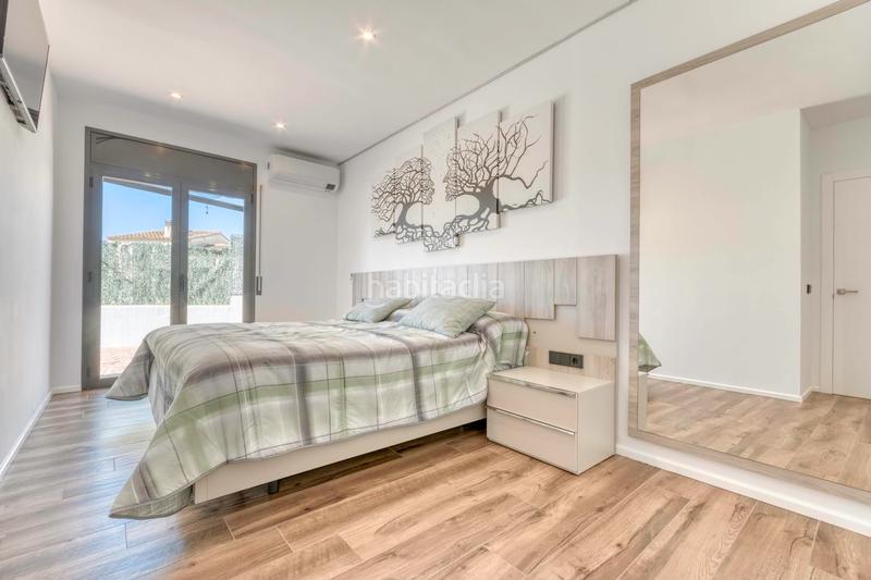 Foto 69728d20-4d0d-4777-9b62-2a5398b0606c. Chalet en canigó 1 casa unifamiliar en venta en Cistella