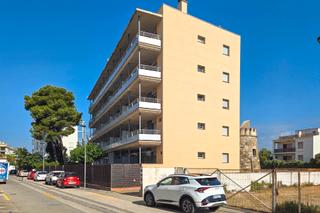Pis a Carrer de joanot martorell, 6, 17480, roses, girona. Apartamento en salatar con vista parcial al mar, gran terraza y