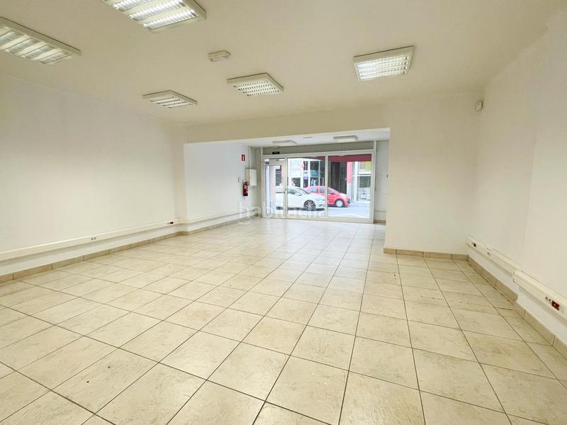 Foto 824e6fc9-2627-4111-a0a6-c3e9e1cfcb38. Lloguer local comercial a mendez nuñez 22 a Centre Figueres