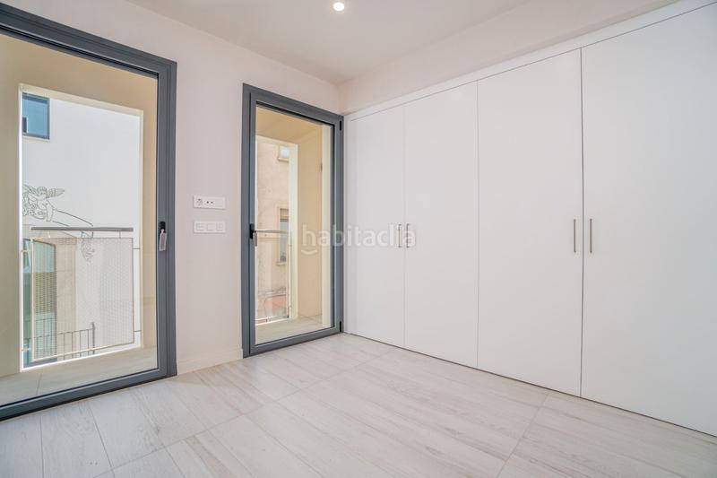 Foto 5d08cbff-6524-446b-b548-ea5593fd2b21. Piso en carrer sant pau obra nova, 3 habitacions dobles, dos banys en Figueres
