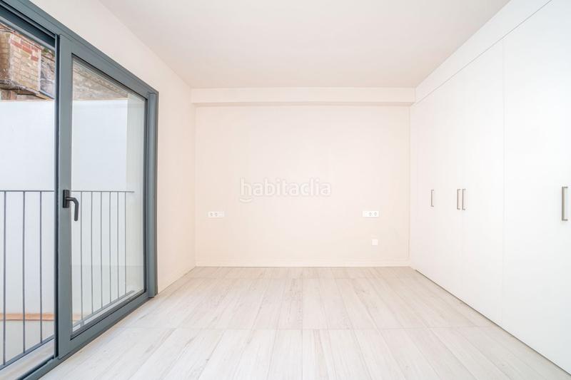 Foto e059d49f-a3a1-45b5-97b4-e9477f53e1b9. Piso en carrer sant pau obra nova, 3 habitacions dobles, dos banys en Figueres