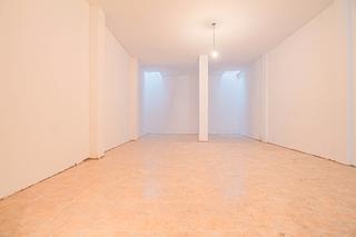 Local Comercial a Carrer vilafant, 29, 17600, figueres, girona. Tu negocio en el corazón de figueres!