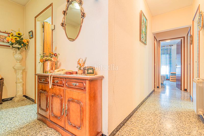 Foto f58fc6b0-2557-43f1-8791-f4b28793200a. Chalet in carrer extremadura in Vilafant