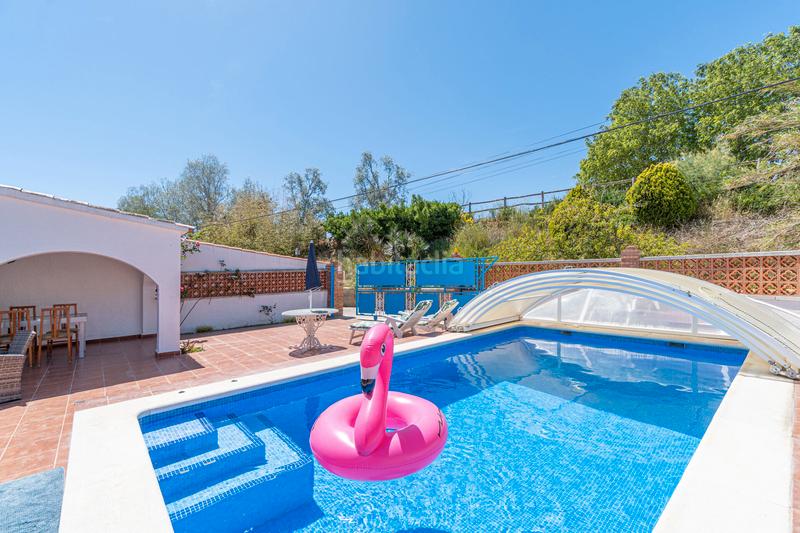 Foto 7bafe36f-b12a-4196-9374-c31f0bf456f3. Chalet en carrer montseny casa 3 habitaciones con piscina en Empuriabrava