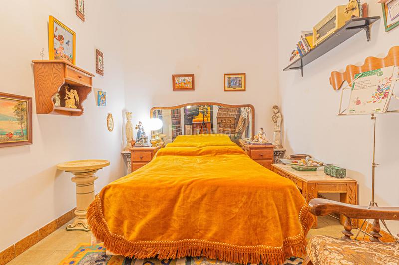 Foto e6939640-222c-4661-9bc1-7c7256eae7c9. Pis a carrer pep ventura a Centre Figueres