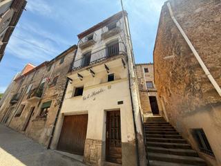 Xalet a Conxita aiguaviva 14. Casa a reformar en llado