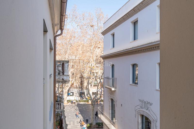 Foto 6a824450-43ee-41e6-8d29-bcbc1347d83a. Pis a carrer sant pau a Centre Figueres