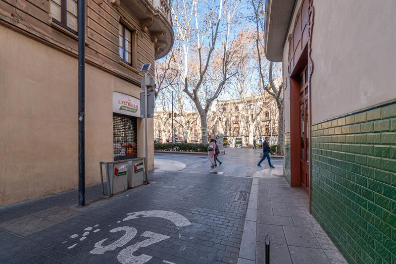 Foto b29533fc-da48-49fd-adc7-8ccd925d91ee. Pis a carrer sant pau a Centre Figueres