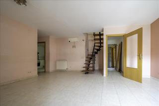 Dúplex  Abdo terrades. Duplex en venta en figueres