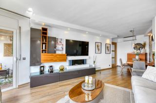 Etagenwohnung in Carretera de roses  25. Magnífico piso en venta en figueres