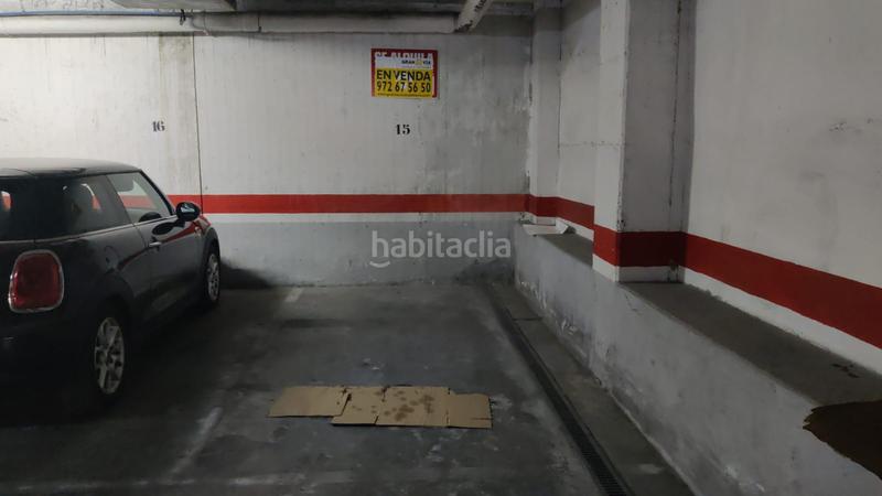 Foto 56010edf-b881-42af-81d2-3ce6e2fa43b7. Car parking in joan regla 3 in Centre Figueres