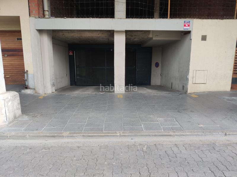 Foto 7e372af7-0363-413c-8ac4-4f435577e374. Car parking in joan regla 3 in Centre Figueres