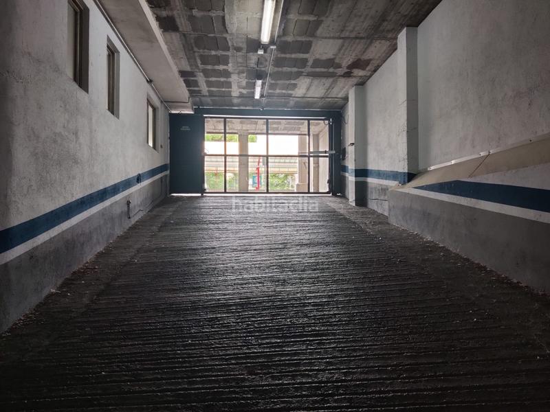 Foto bc85974c-d7ad-497d-8ce7-bb5d24580919. Car parking in joan regla 3 in Centre Figueres