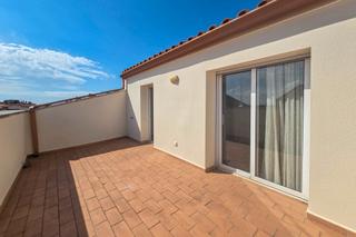 Dúplex  Carrer sant pau, 17600, figueres, girona. Ático dúplex con parking y trastero en figueres.