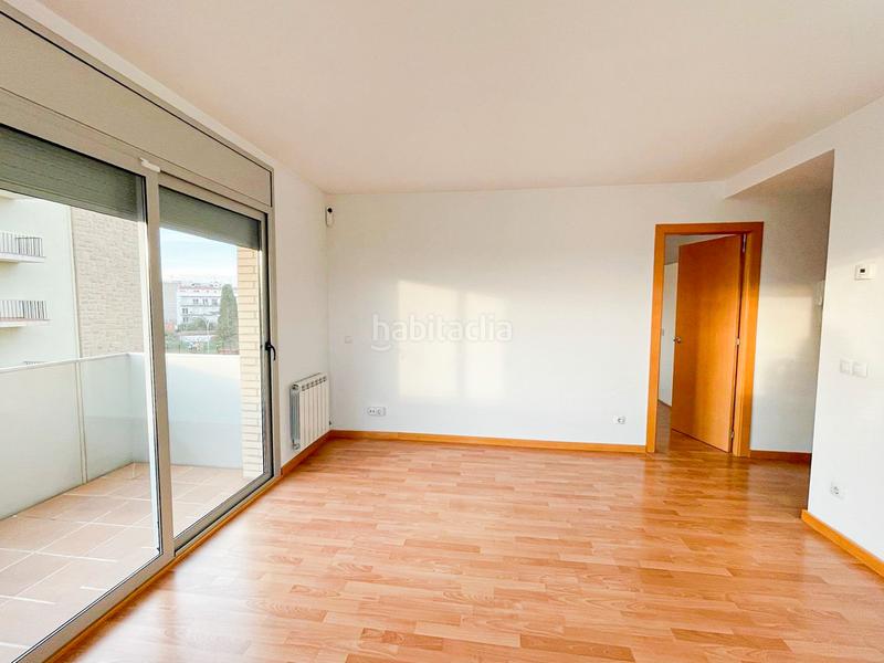 Foto 16c17aca-25bd-4601-a40b-af8f0869b93b. Pis a avda salvador dali 15 a Poble Nou-Olivar Gran Figueres