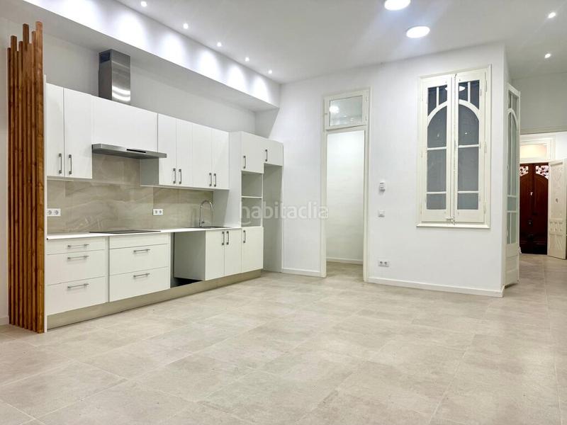 Foto 1bac6be1-be70-46e8-be0b-16199586d4b3. Chalet in carrer sant pau in Centre Figueres