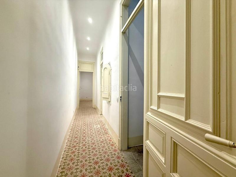 Foto 802d2454-ec4a-4bf4-a20d-fe63ccfe105c. Chalet in carrer sant pau in Centre Figueres