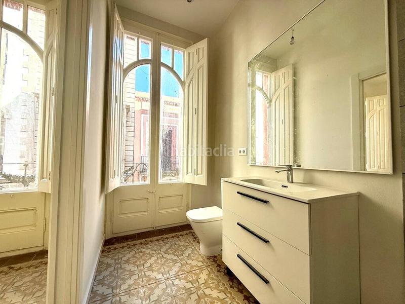 Foto 919ac71c-c40a-4b97-a437-c058716e0a77. Chalet in carrer sant pau in Centre Figueres